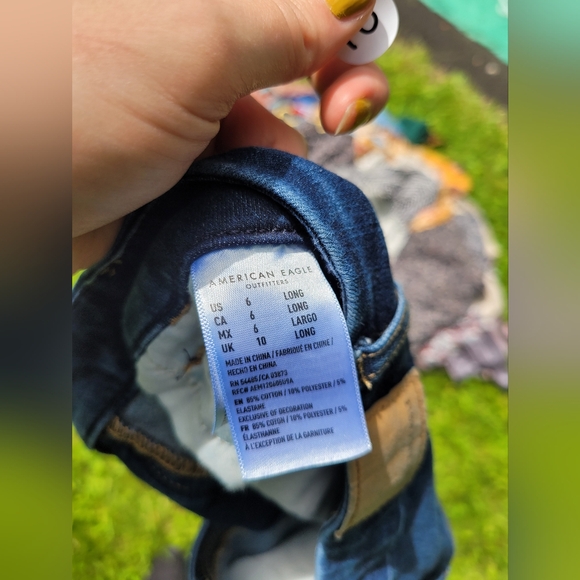 Size 6 American eagle high rise jeggings - Picture 2 of 2